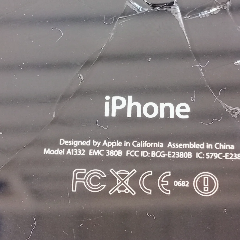 iPhone ( For parts only ) !!!